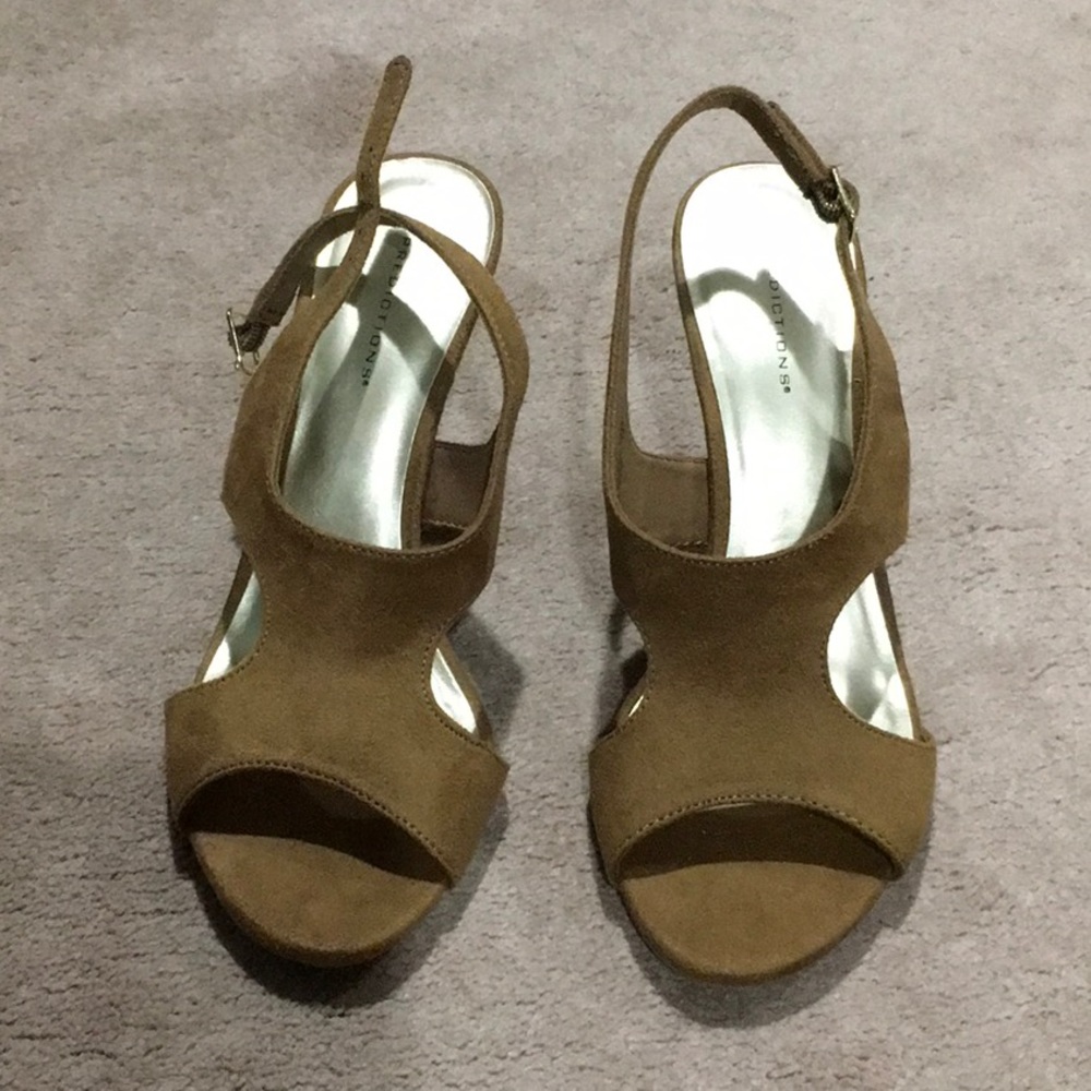 New brown suede heels